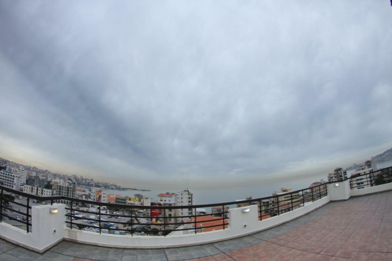 Madisson Hotel Jounieh Bagian luar foto