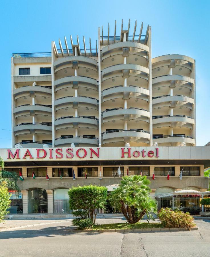 Madisson Hotel Jounieh Bagian luar foto